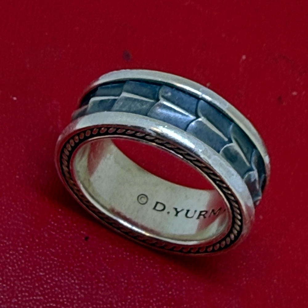 Authentic David Yurman Armory Sterling Silver Men's Band Ring Size 9.5 - Picture 3 of 8